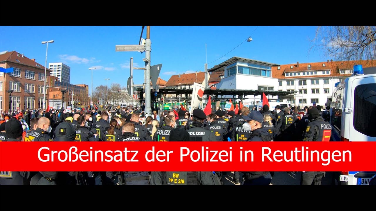 Großeinsatz der Polizei bei der Anti-AFD-Demo in Reutlingen