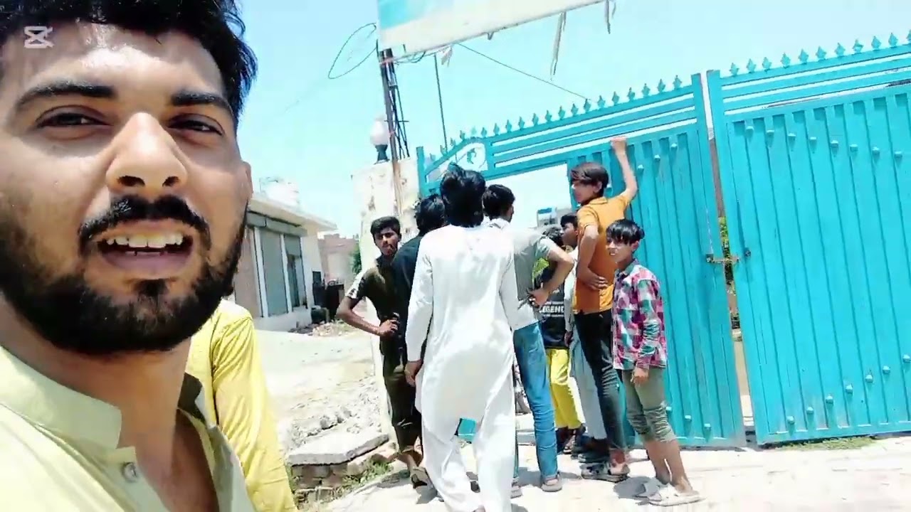 Hum gay swimming karne very funny video #wely loog