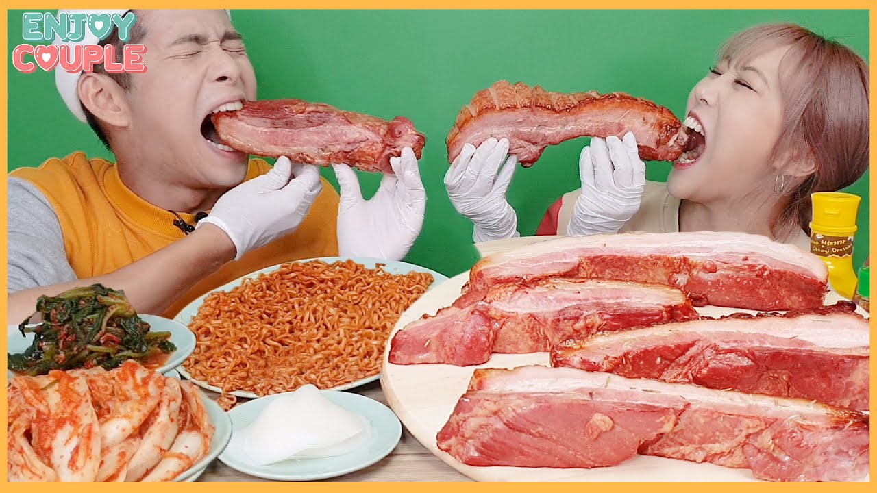 ENG)쫠깃쫠깃ASMR 통삽겹&불닭볶음면 야식먹방!! Pork mukbang [엔조이커플 enjoycouple]