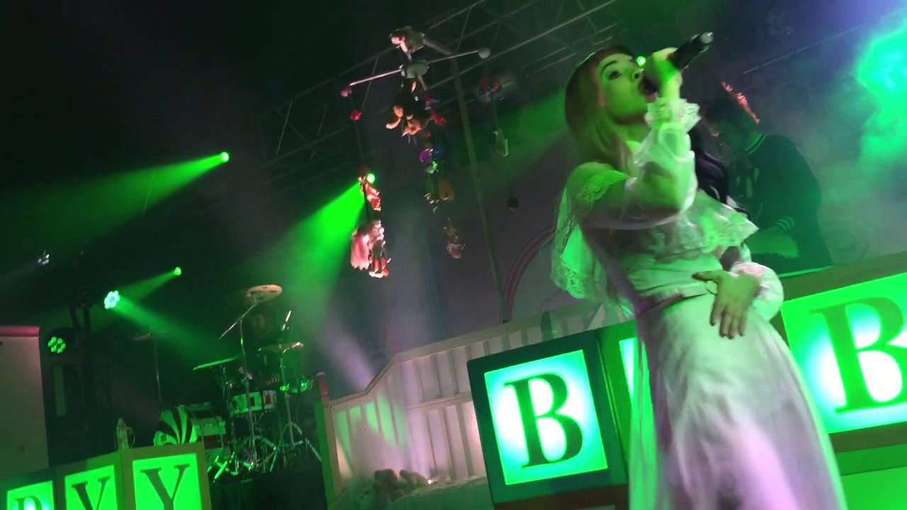Melanie Martinez - Training Wheels LIVE 03/31/16