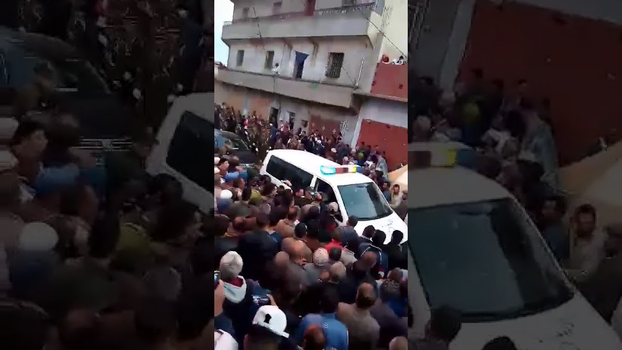 لحظة وصول جثمان الشهيدين بن علوش الى مقر سكناهم ببلدية عين الزانة