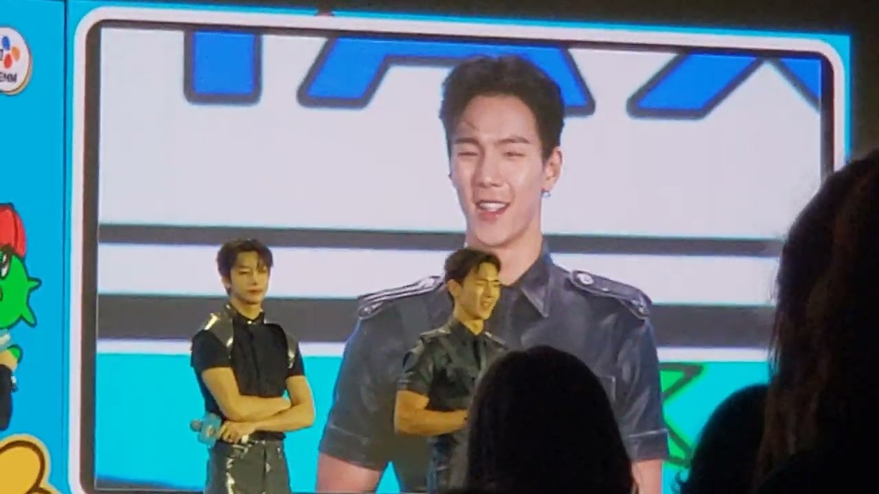 SHOWNU & HYUNGWON (MONSTA X) MEET & GREET@ KCON 2023 LA DAY 1 PT.2/8