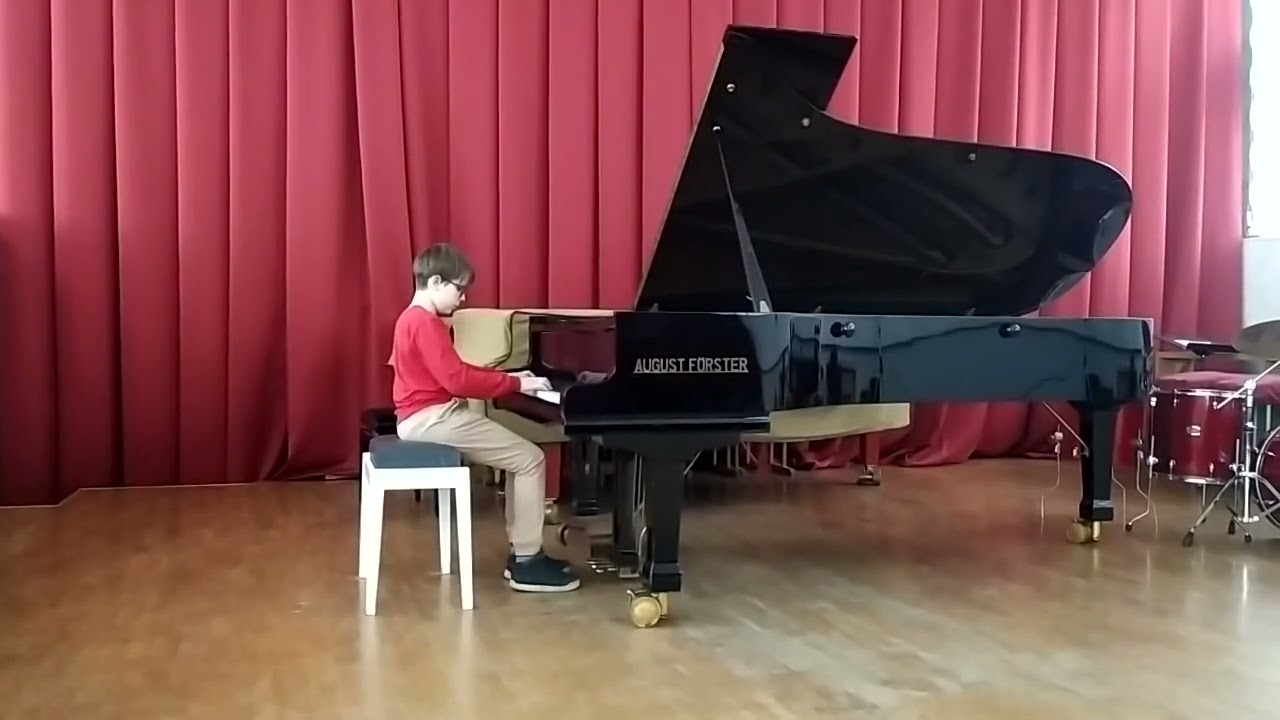 Д.Чимароза Соната соль-минор, исп. Федор Селивон, 9 лет