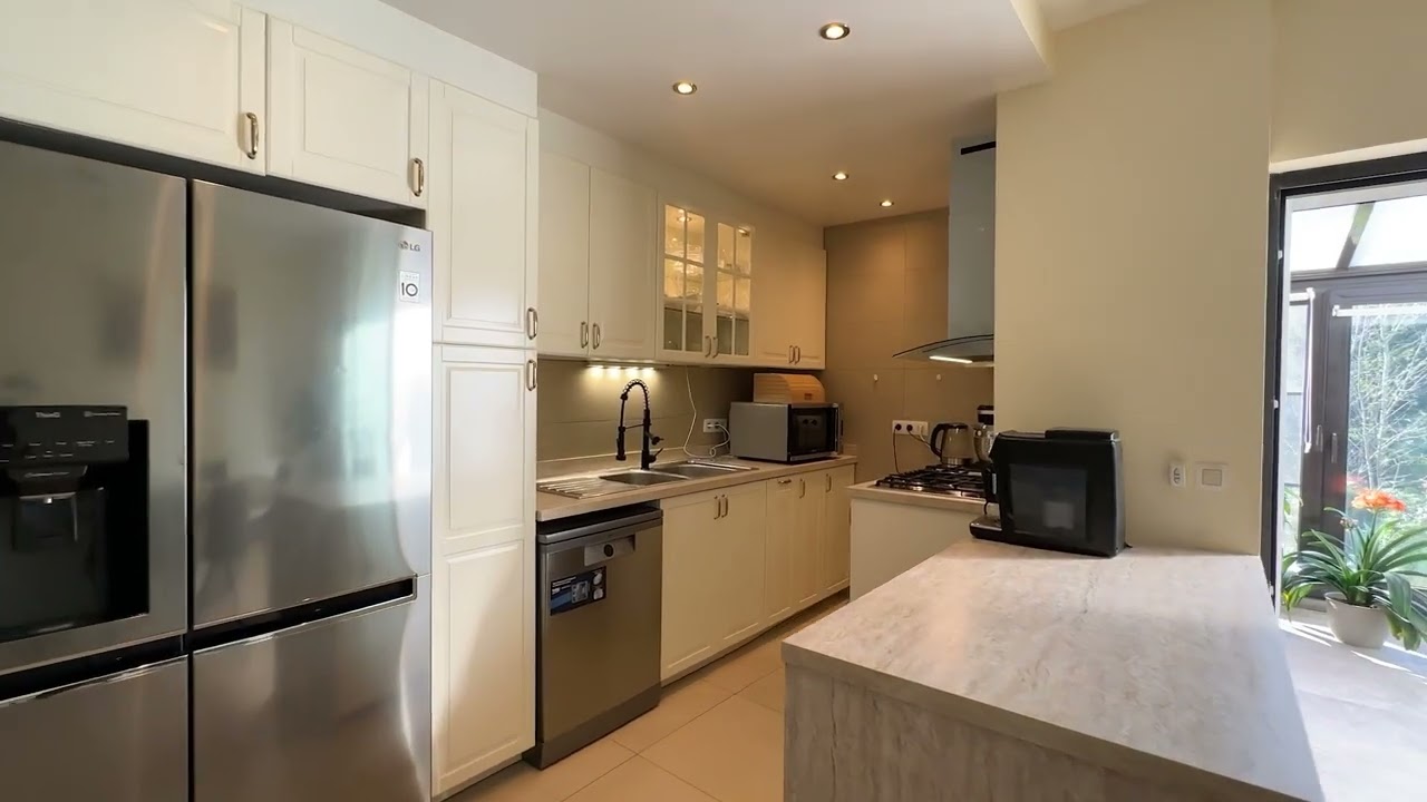 Te koop instapklare gezinswoning gelegen te Karel Oomsstraat 11 vlakbij de vaart in hartje Turnhout.