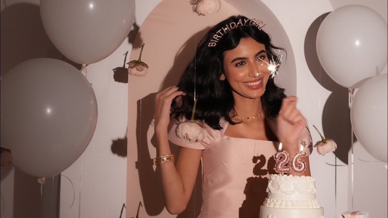 العوده: كيف احتفلت بالبيرثداي🥳🩷