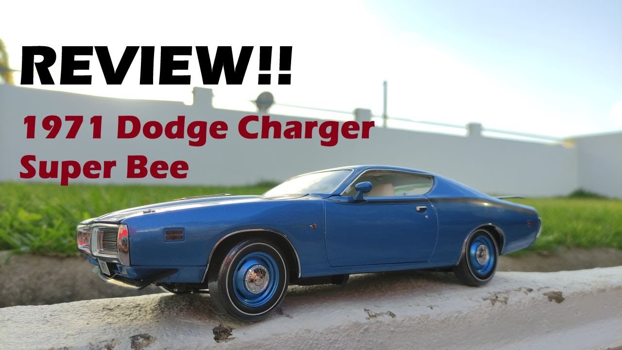 Review: 1971 Dodge Charger Super Bee in 1/18 scale by Auto World (Ertl Authentics cast)