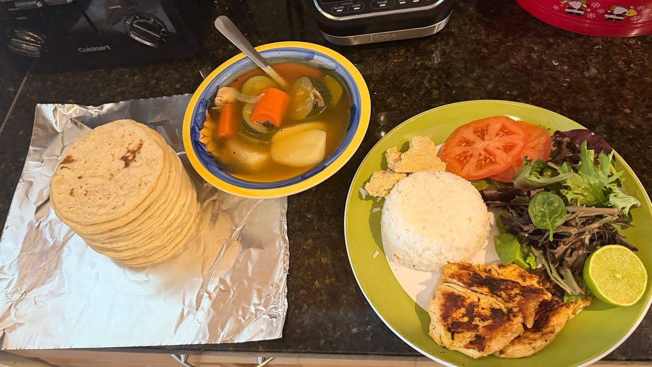 Cosinando Una sopita de pollo para el frio ❄️ video 6