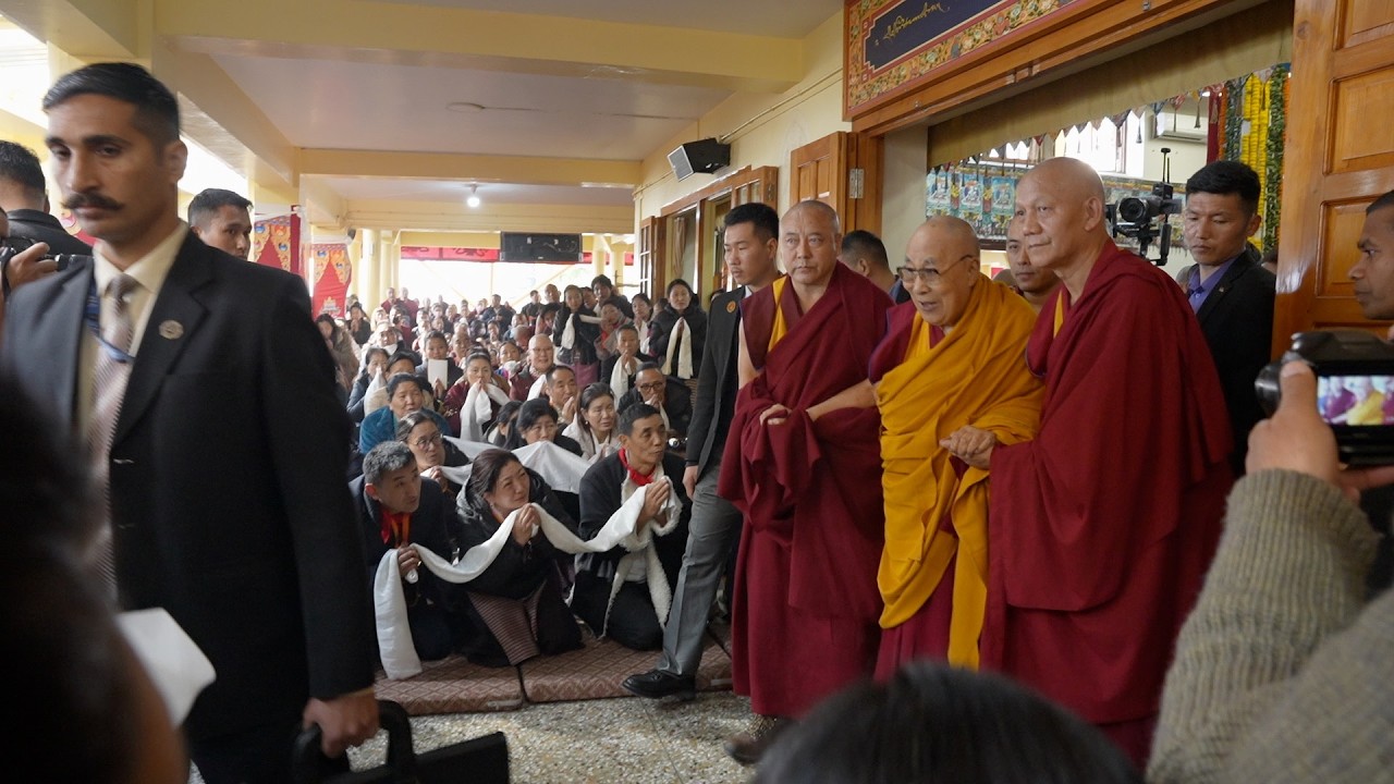 Dalai Lama leads prayer service for Tibet’s past and present political prisoners