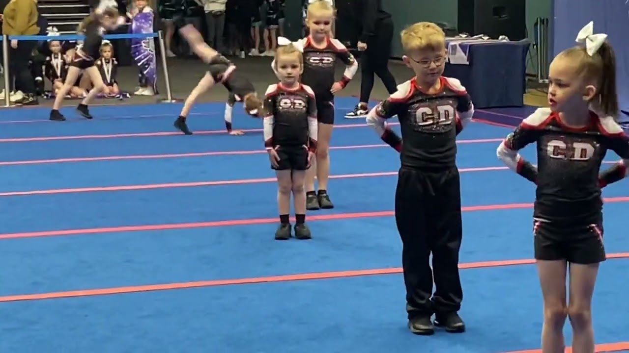Pipers first cheerleading competition baby grenades !!! Xxxx
