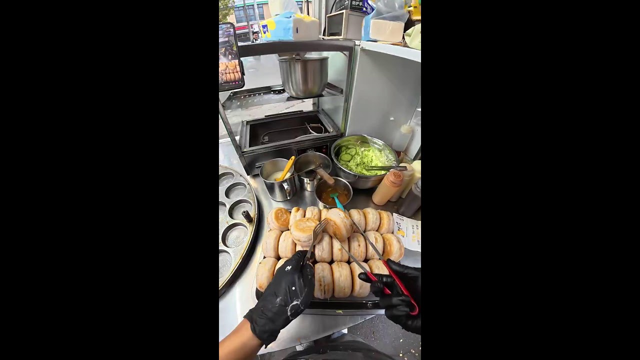 street snacks live broadcast