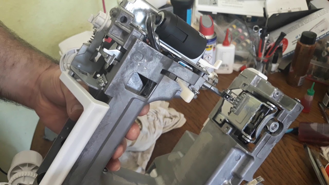 Naumann Nähmaschine - Modell 83A0 - تشحيم وتزييت الماكينة - نقاط التشحيم في ماكينة ناومان