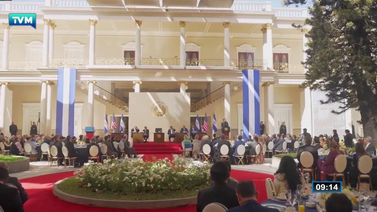 EN VIVO "CADENA NACIONAL".