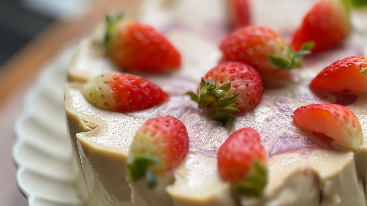 🍓No baked cake ~Strawberry Bavarios 😋草莓巴巴露亚🍓