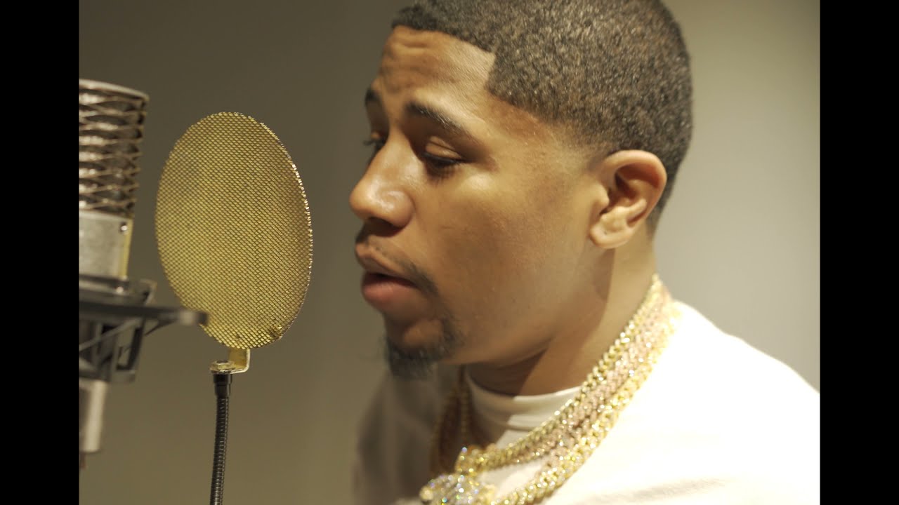 Obabe - In A Minute (In Studio Video)