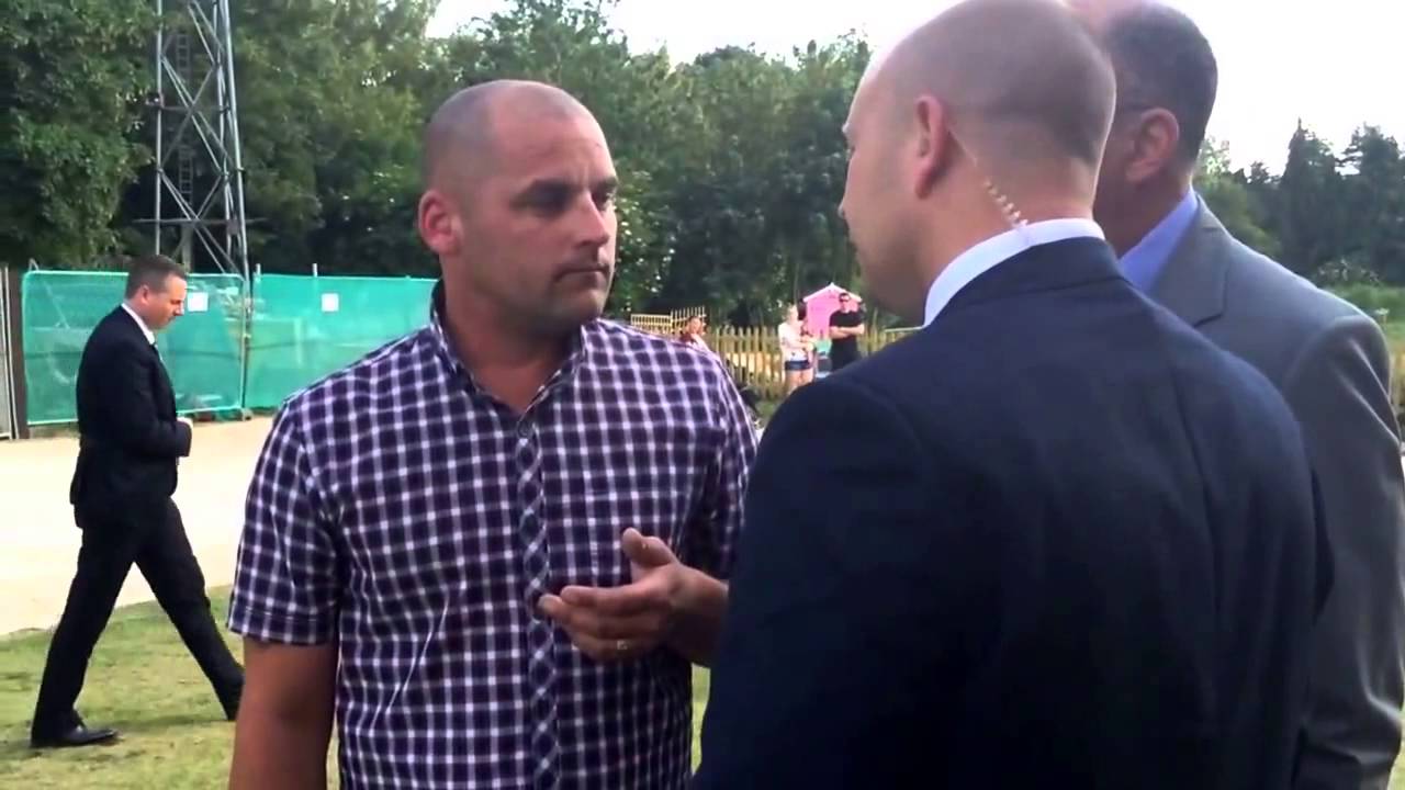 David Cameron's Secret Service Remove Man