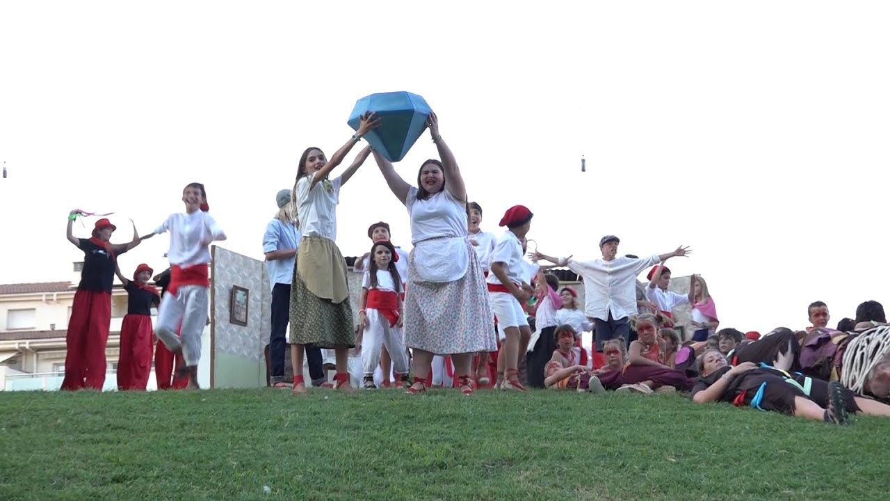 Èxit de participació a la Festa del Serpent dels menuts