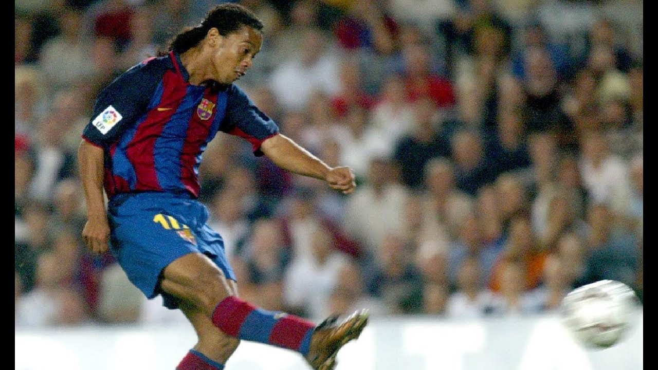 Ronaldinho's stunning goal against Sevilla (2003)