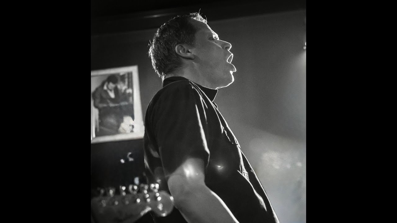 Is&auml;nt&auml; Jussi & Kyl&auml;pummit - Uusin Vuodenaika