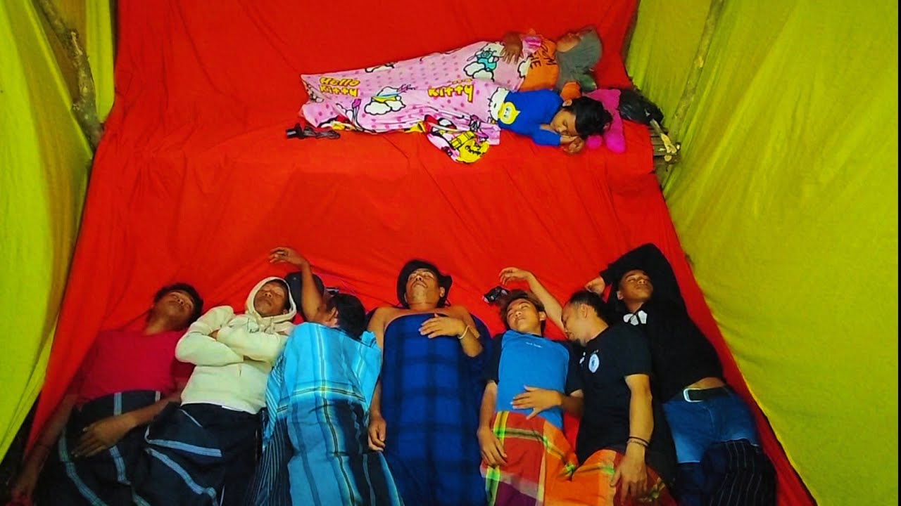 camping hujan deras tidur nyenyak beramai ramai di tepi sungai & menangkap ikan