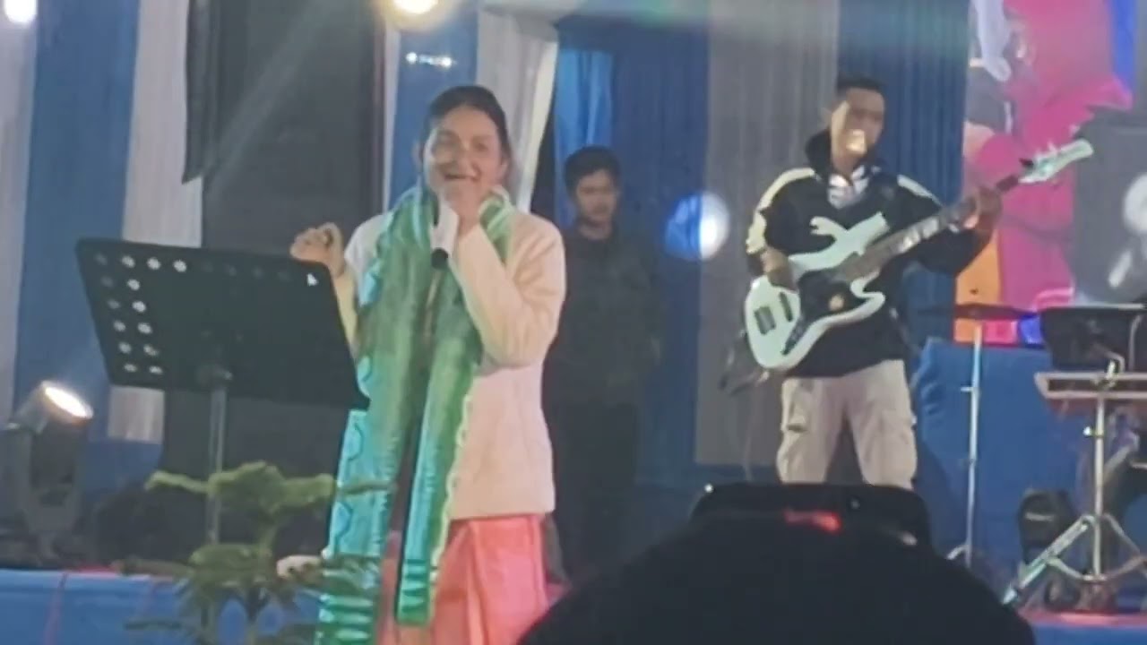 Asha Baro🌹Swngkhwmabai//live performance 😍@TinaaBoro 