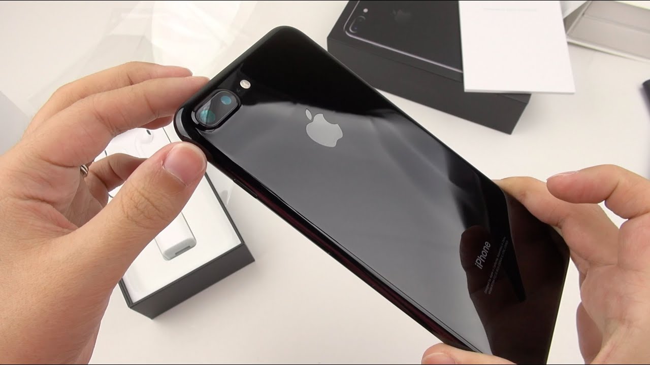 iPhone 7 Plus Jet Black: распаковываем единорога!