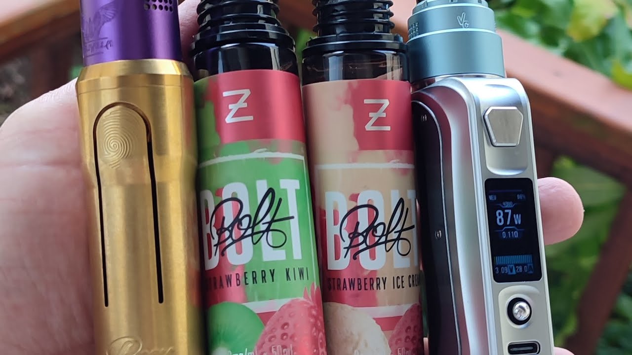Zeus juice, BOLT LINE, Strawberry Kiwi,, Strawberry Ice Cream 70/30 vg pg