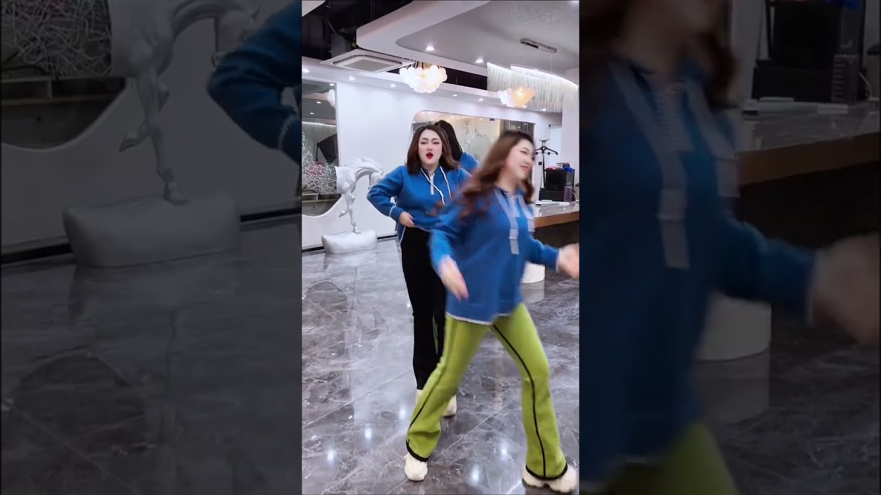 This winter, plus-size girls can say goodbye to thick thighs and a wide waist with these pants!