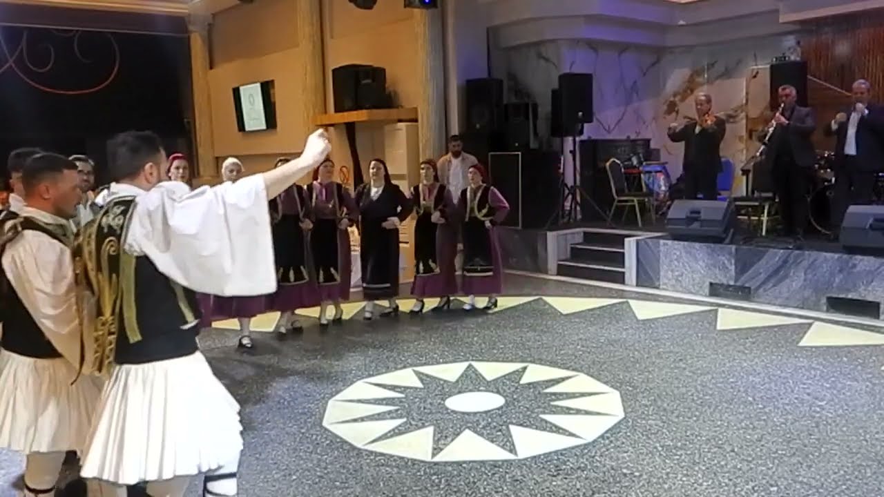 Εννιά χιλιάδες πρόβατα - Χριστόδουλος Κωσταρέλλος