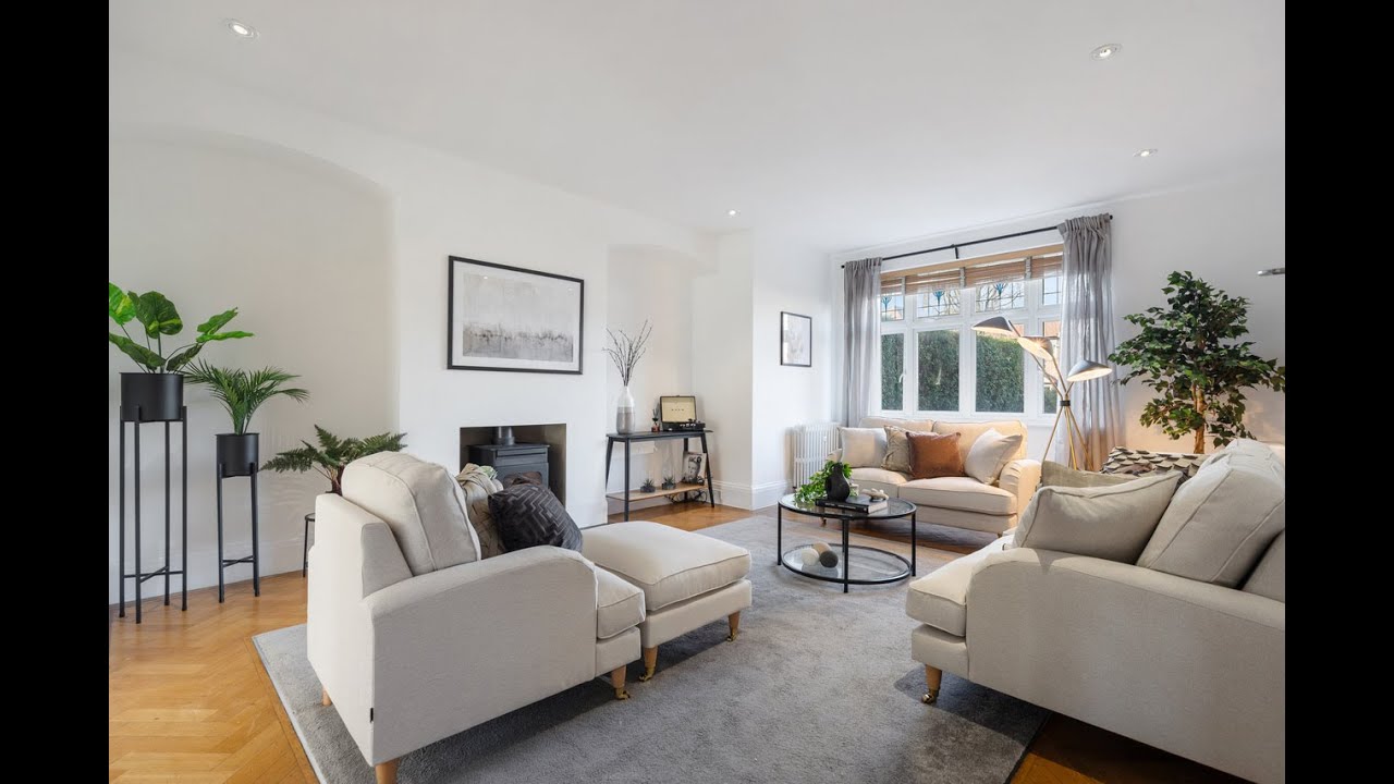 The Perfect Willesden Green Home Does Exist! ✨For Sale✨ Gardiner Avenue NW2.
