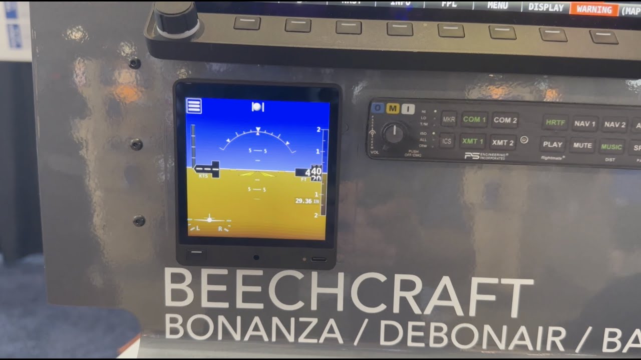 AirVenture 2023: Dynon Shows the D30 Backup EFIS