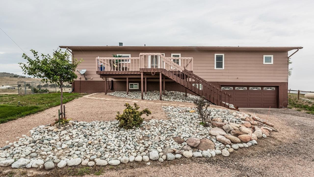 Pam Collier presents 6828 Homer Road Loveland, CO | www.ColdwellBankerHomes.com