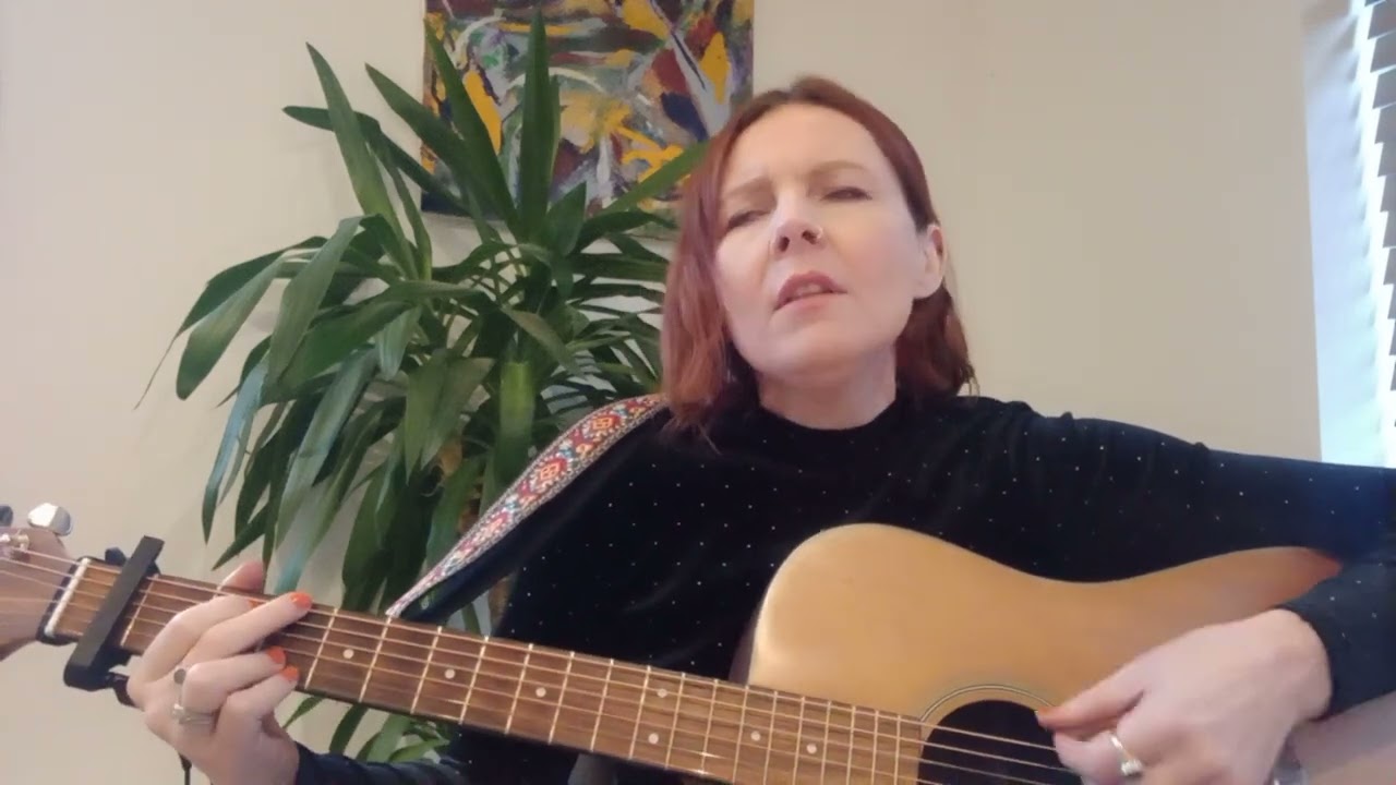 Blackbird- Lisa O'Neill cover by Catherine McCrystal