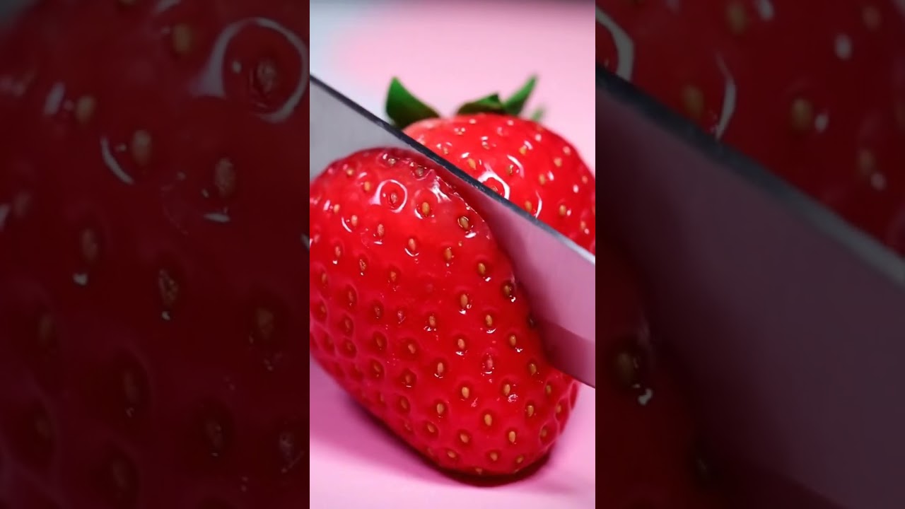 Wax Strawberry Cut &mdash; Jelly Seeds Inside! 🍓✨