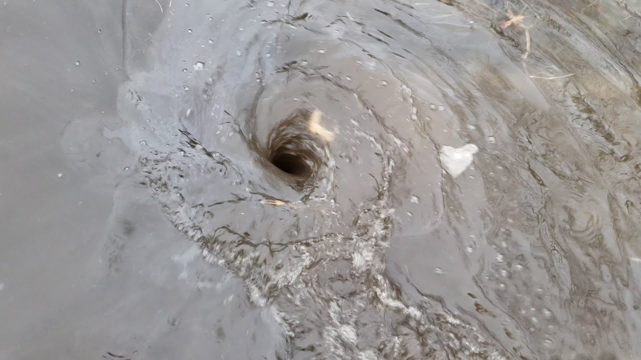SQUATTER shows me his place and then DRAIN