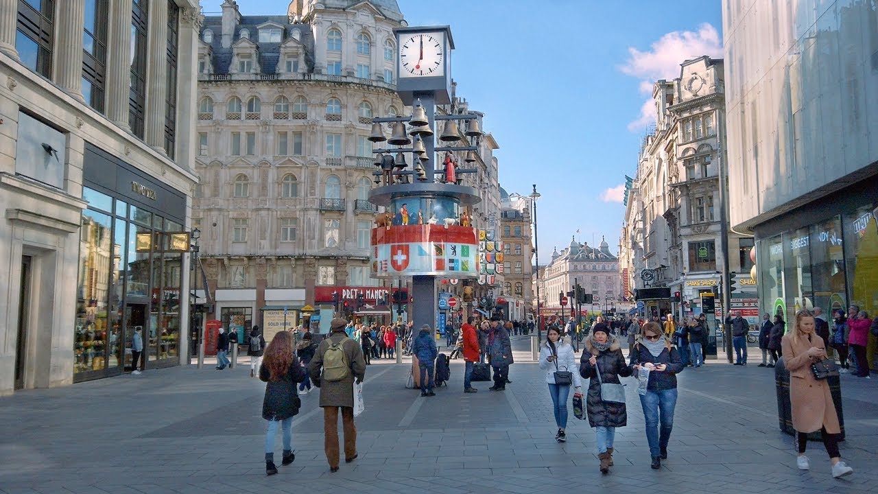 London’s SWISS GLOCKENSPIEL - Bells Chime at Leicester Square