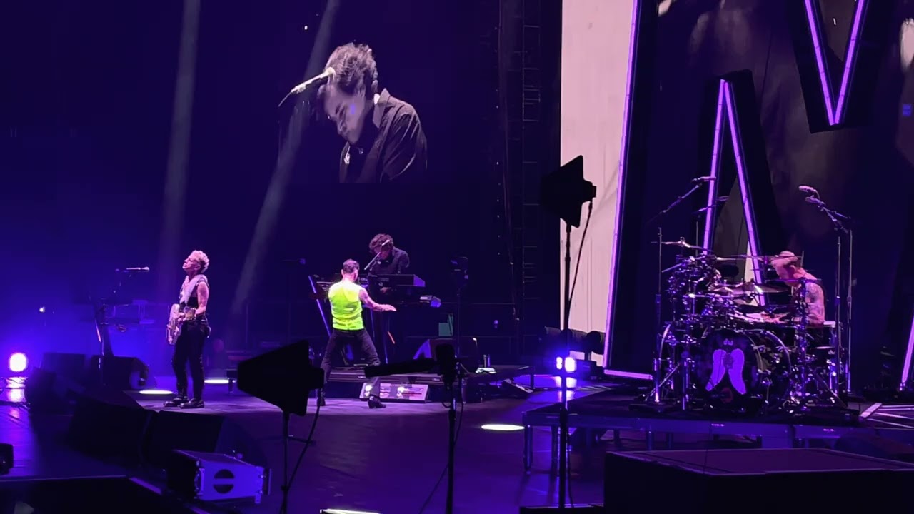 Depeche Mode - Never Let Me Down Again - Live - Quebec City -  April 9, 2023 - 4K