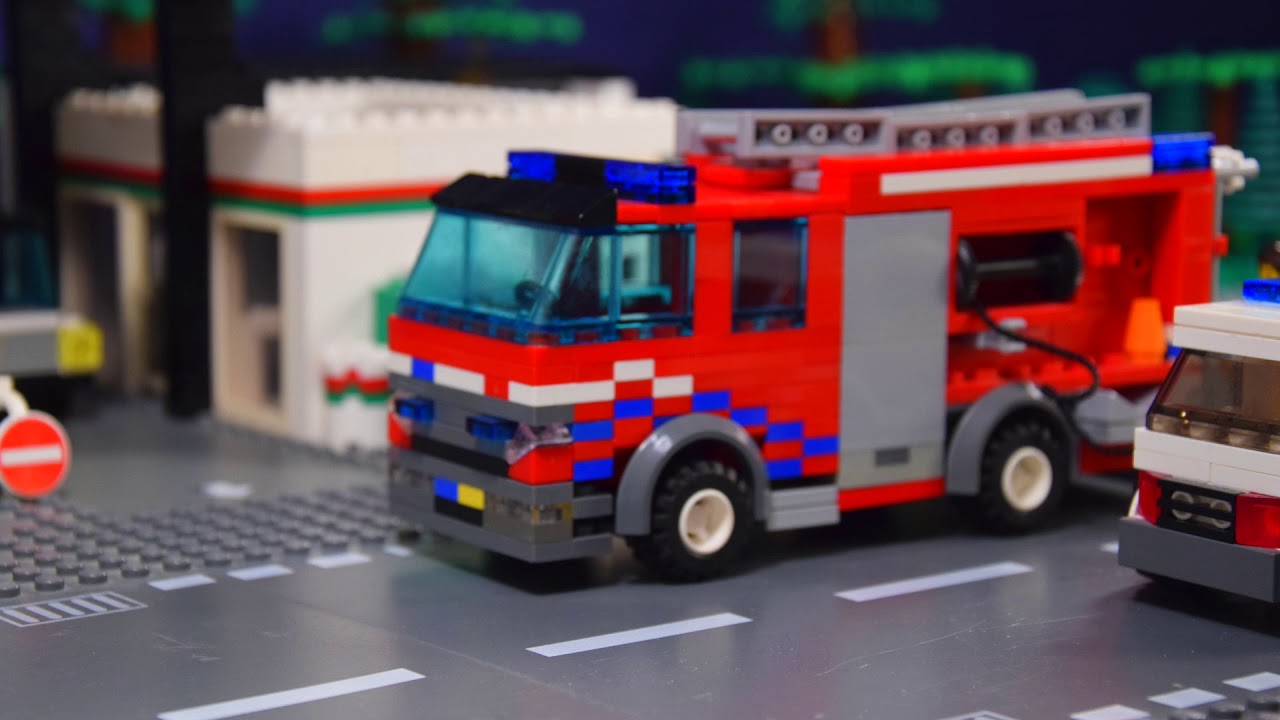 Lego Firefighters: Real Heroes - Gas Station Fire [S01E04]