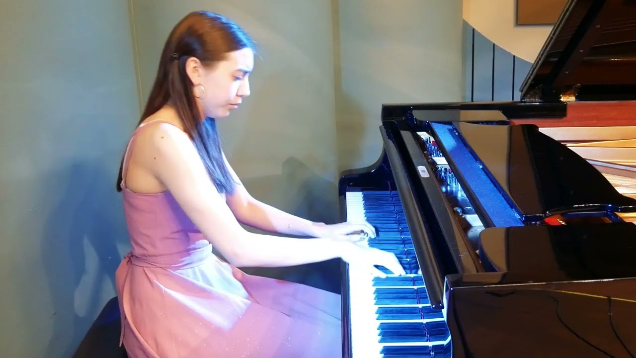 Samira Gołąbek - Polonez cis-moll op. 26 nr 1, F. Chopin