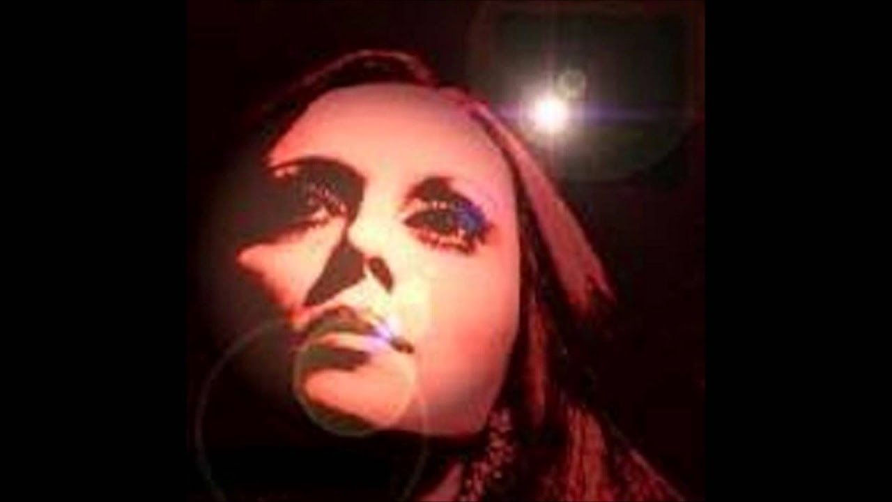 فيروز تراتيل الميلاد.