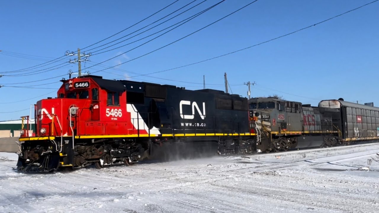 CN SD60 and KCS Grey Ghost Lead CN A450!