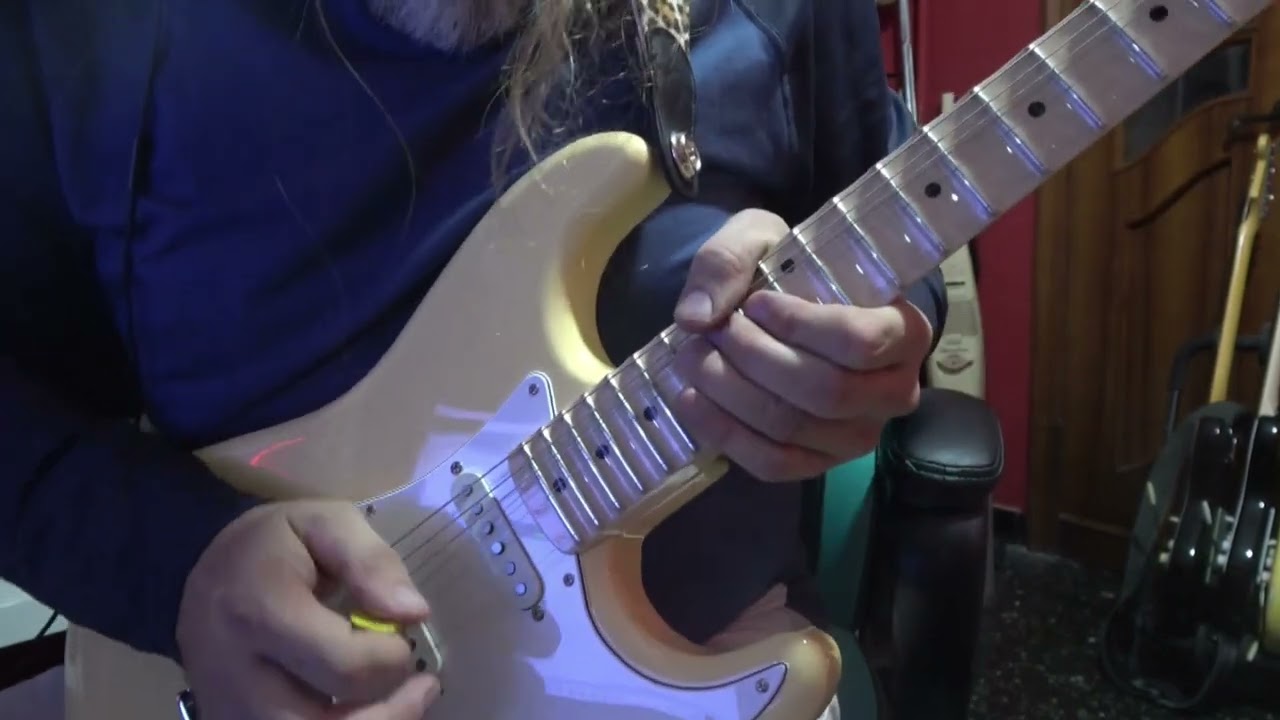 Still Got The Blues solo