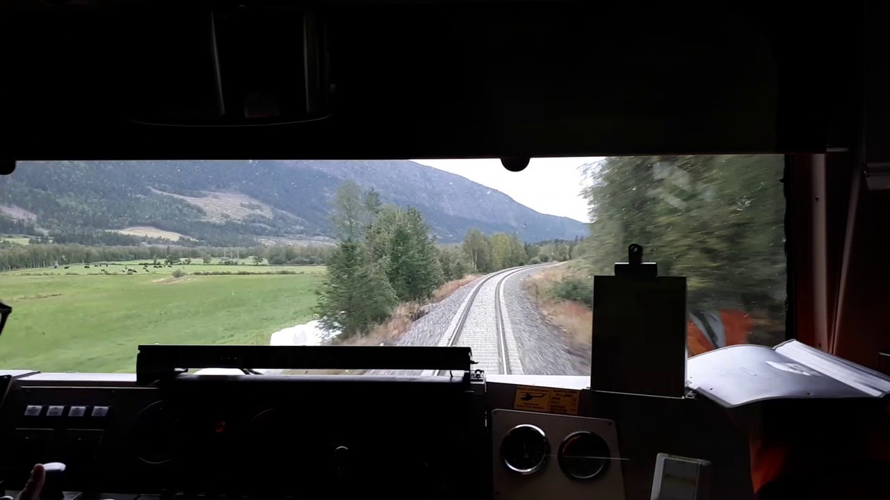 Norwegian train ride drivers view - R&oslash;rosbanen