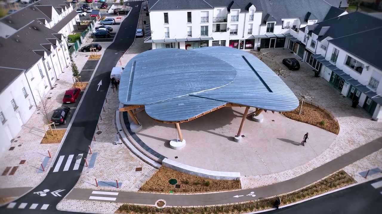 St Denis de l'Hotel / Passage drone n2