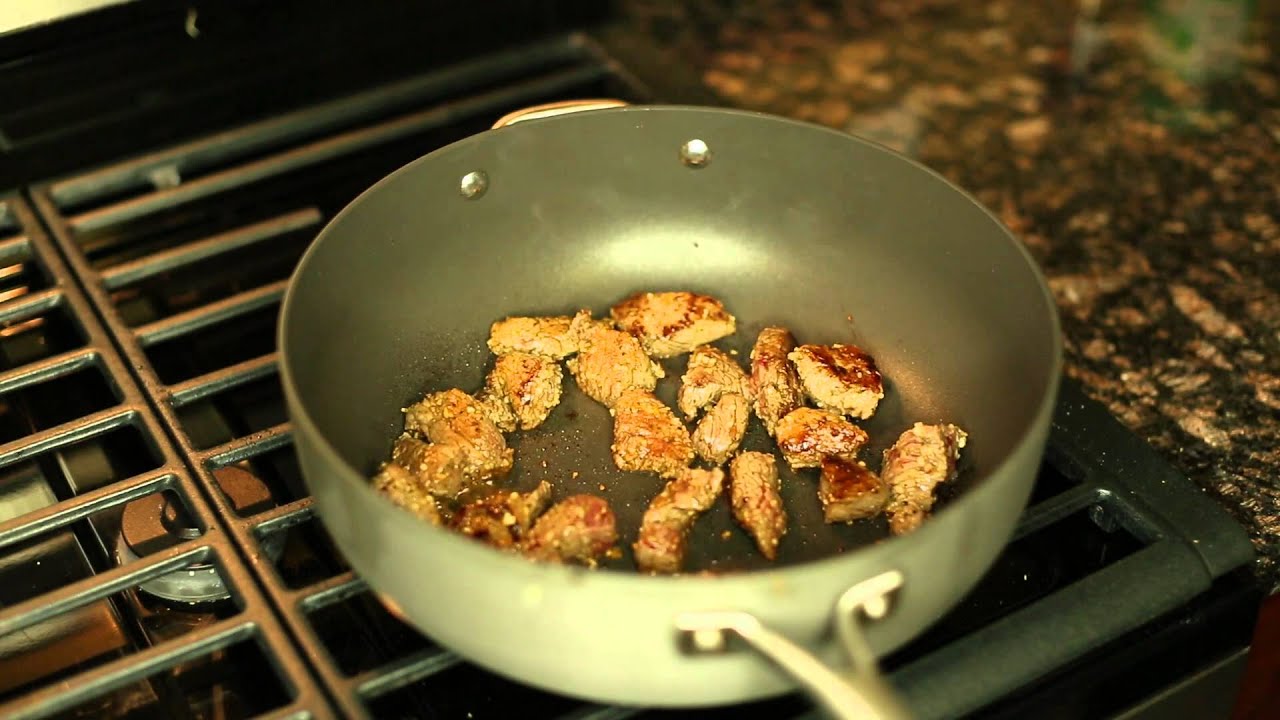 Seasoned Steak Bites with Asparagus