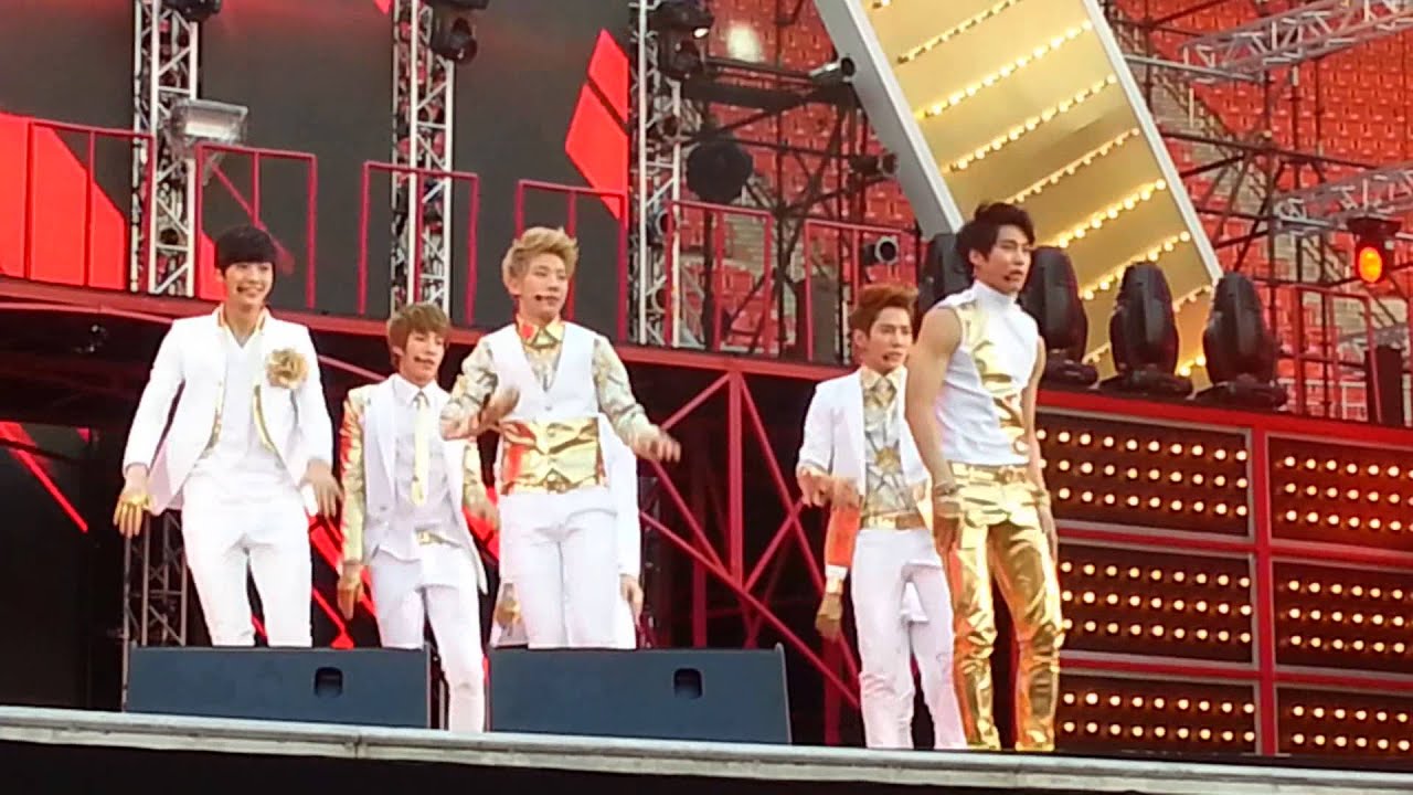 130316 [Fancam]KMW BKK 2013 A-JAX hot game