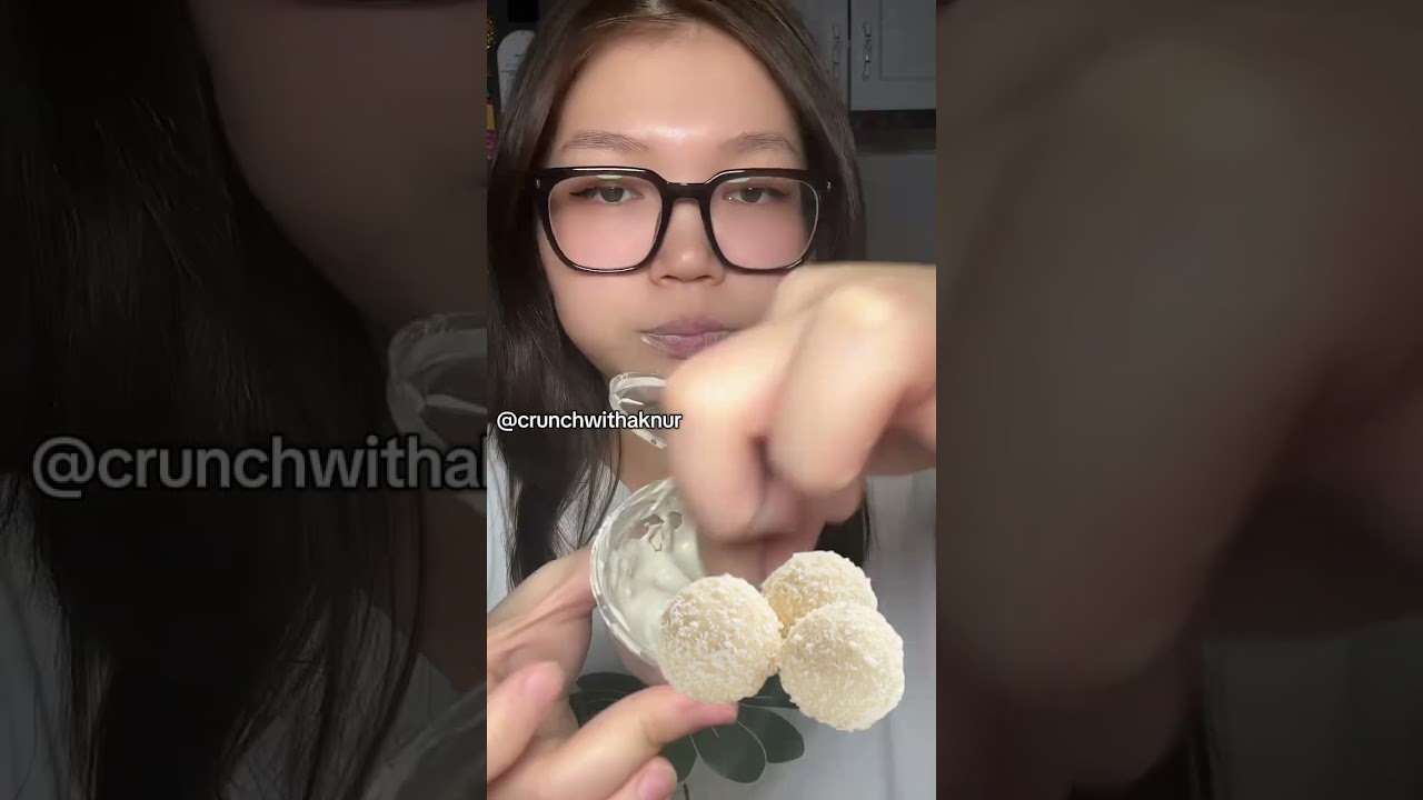Уральская глина с пастой Астана #асмр #глина #уральскаяглина #кесек #asmr #clay #uralclay #crunch