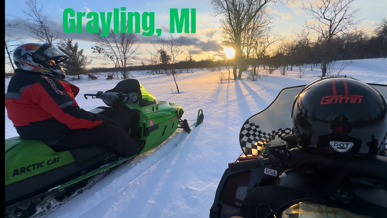 Old sleds hit Grayling MI trails!