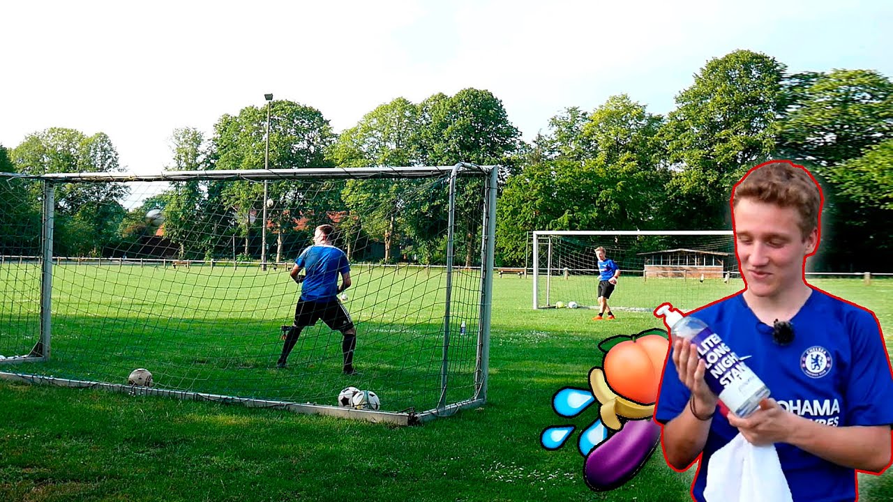 KeeperBattle mit GLEITGEL 🍆 💦 | Torwart Challenge by Sportplatz