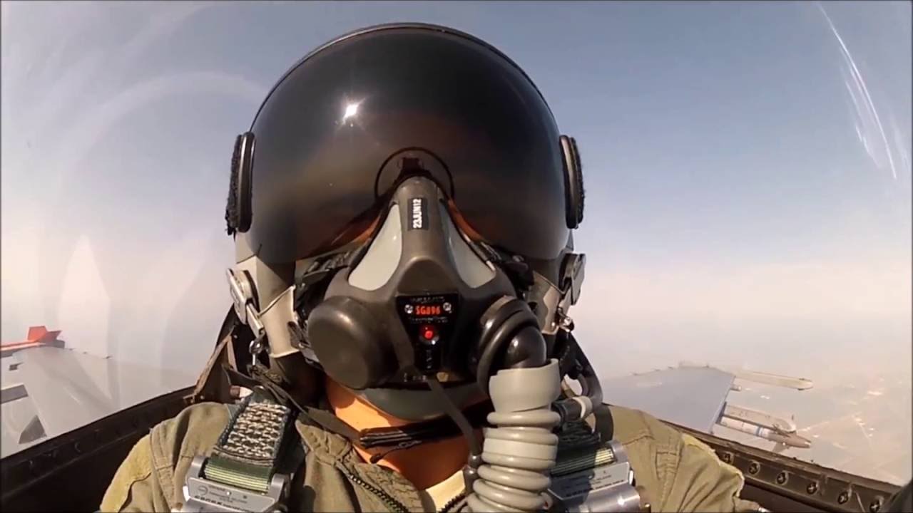 Missile Launch From A F-16 Fighter Jet?!?