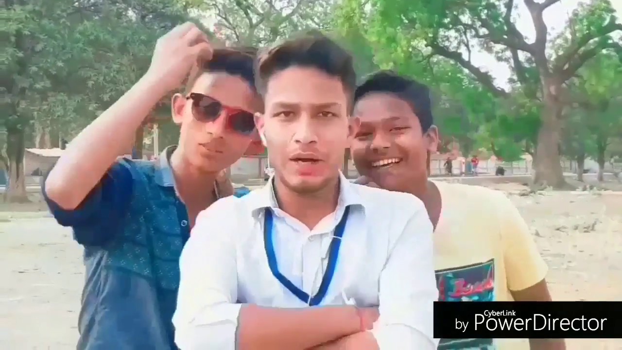 Desi reporter